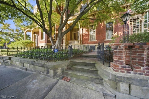 Tiny photo for 904 Juliana Street, Parkersburg, WV 26101 (MLS # 5236775)