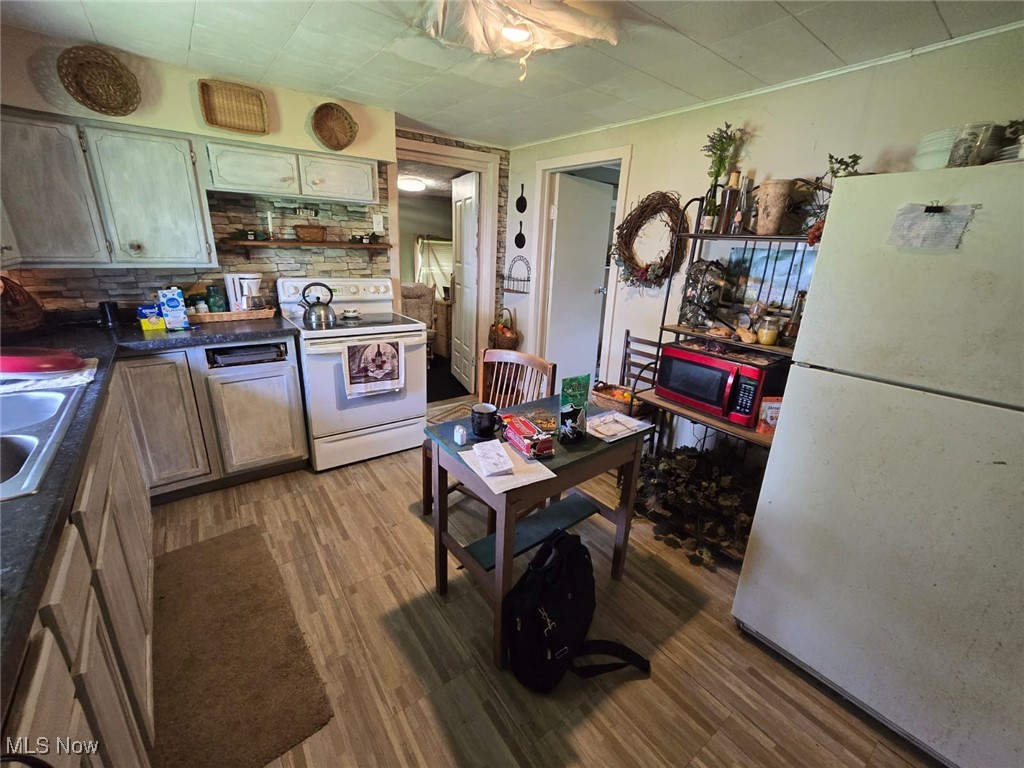 315 Kreider Avenue, Barberton, Ohio image 6