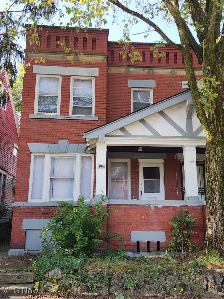 Charles E Boltons - Residential