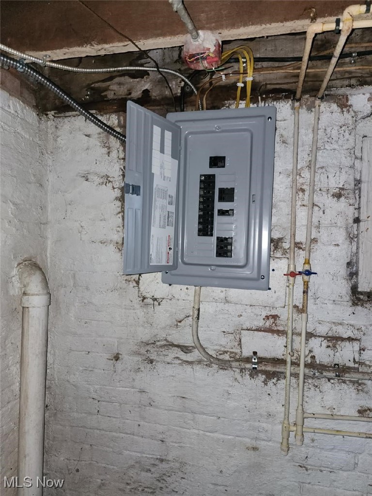 Charles E Boltons - Residential