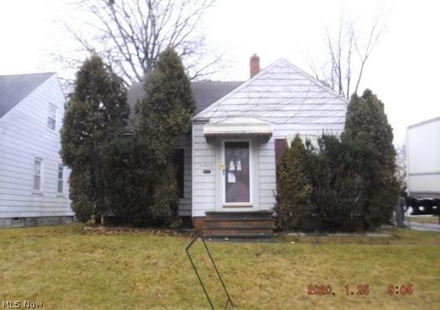 Great opportunity to buy this cape cod style home built in 1950, located in Garfield Heights, OH and sitting on a .192 acre lot (58x144) with a 2 car detached garage. The interior has 1179 sq. ft. with 3 bedrooms and 1.5 bathrooms plus a full basement. Property is lender-owned, being sold as-is, and seller makes no
representations or warranties.