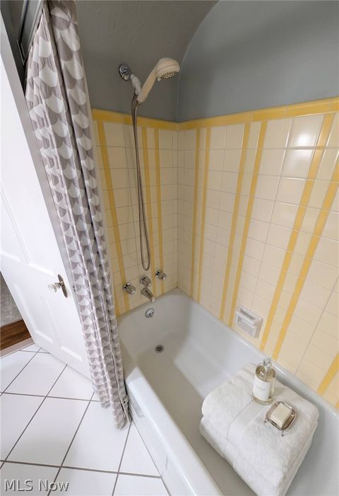 Tiny photo for 3131 W 160th Street, Cleveland, OH 44111 (MLS # 5221102)