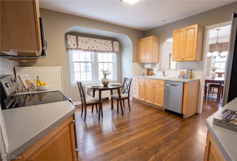 Tiny photo for 3131 W 160th Street, Cleveland, OH 44111 (MLS # 5221102)