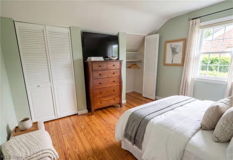 Tiny photo for 3131 W 160th Street, Cleveland, OH 44111 (MLS # 5221102)