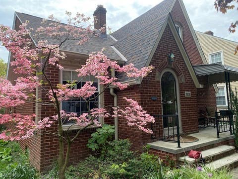Tiny photo for 3131 W 160th Street, Cleveland, OH 44111 (MLS # 5221102)