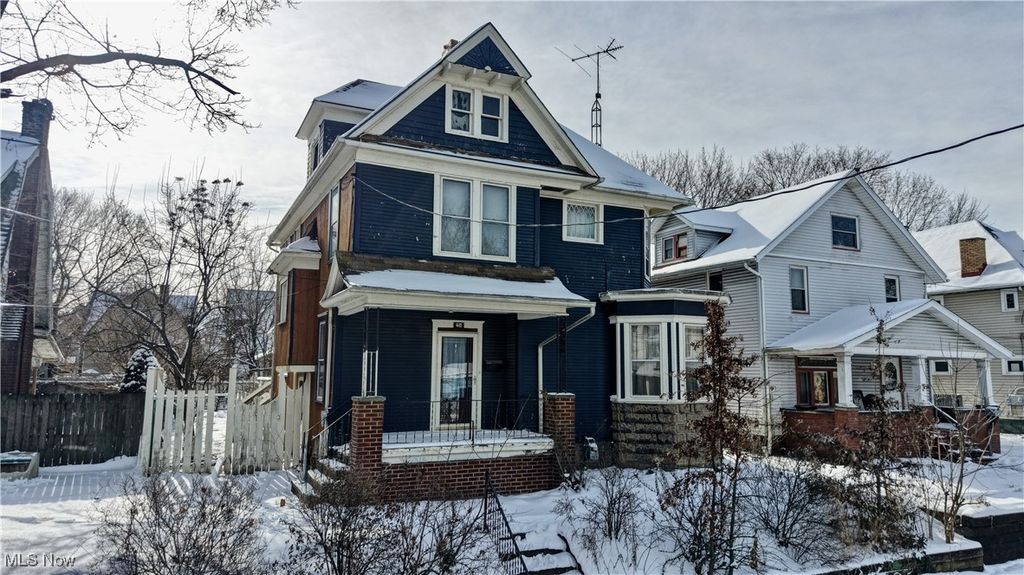 Photo of 264 W Market Street, Alliance, OH 44601 (MLS # 5178064)