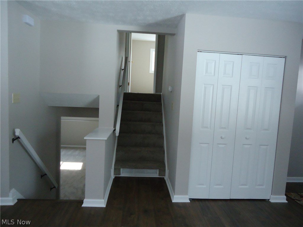 Wyoga Lake Park - Residential