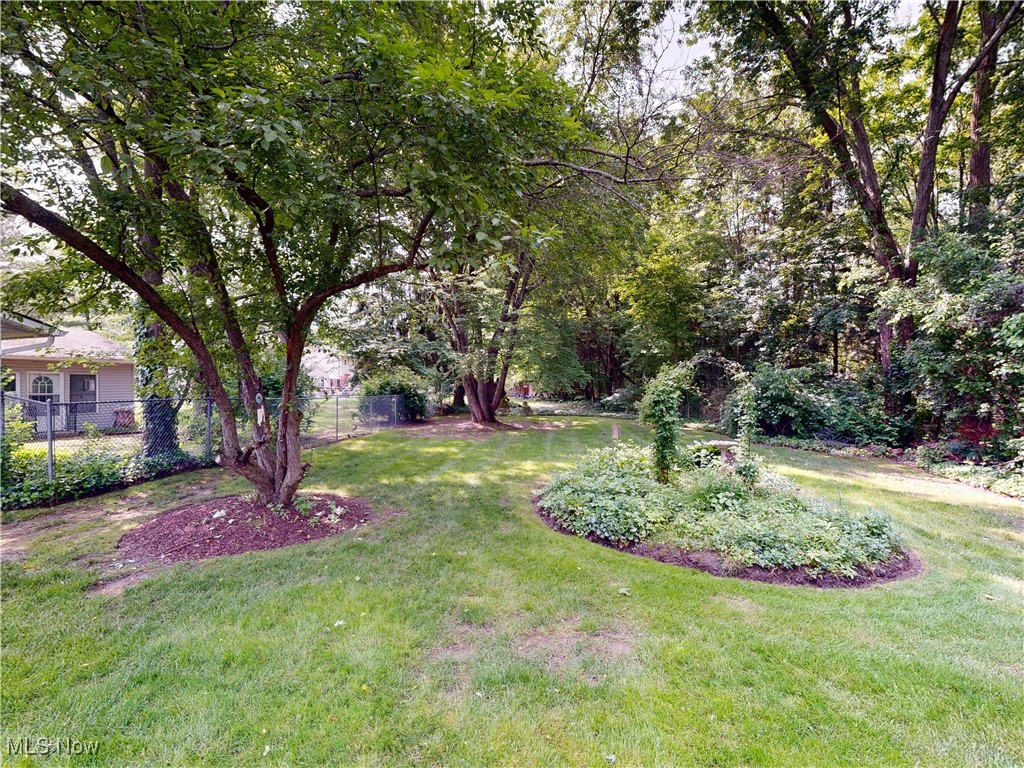 8600 Forestview Avenue, Mentor, Ohio image 35