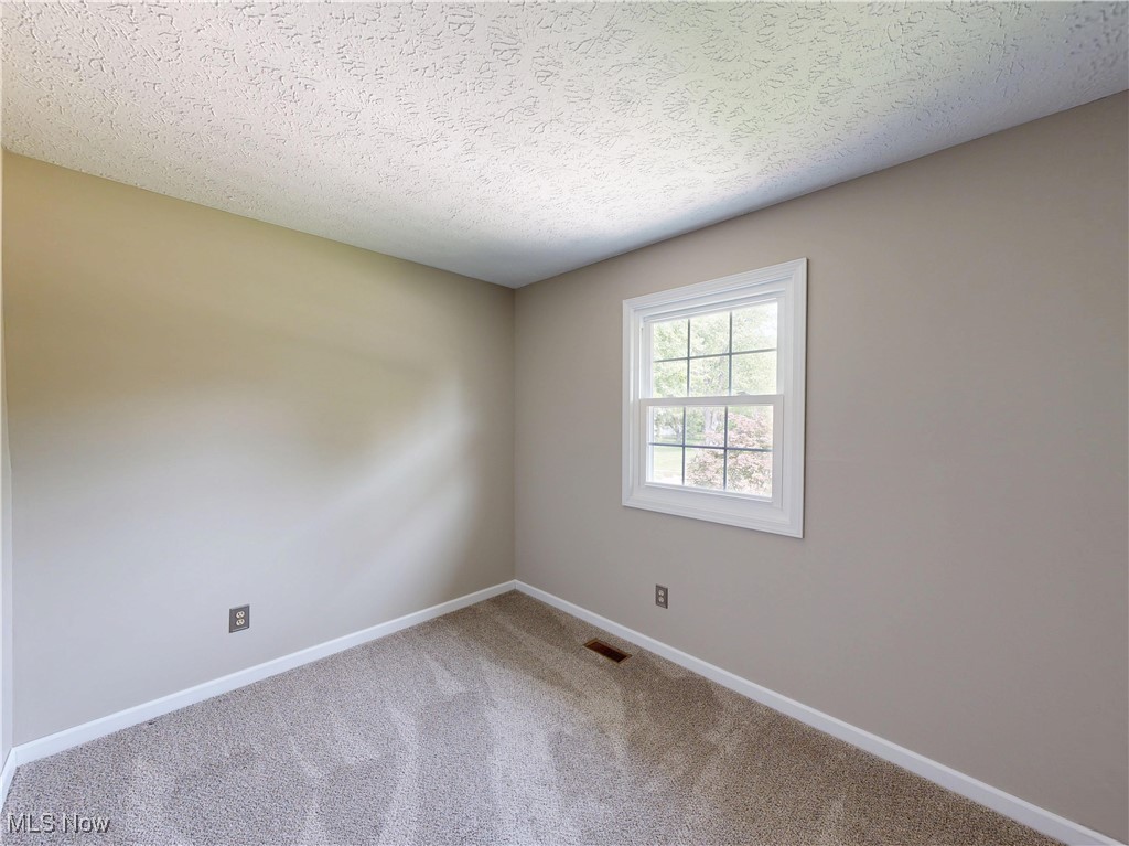 8600 Forestview Avenue, Mentor, Ohio image 24