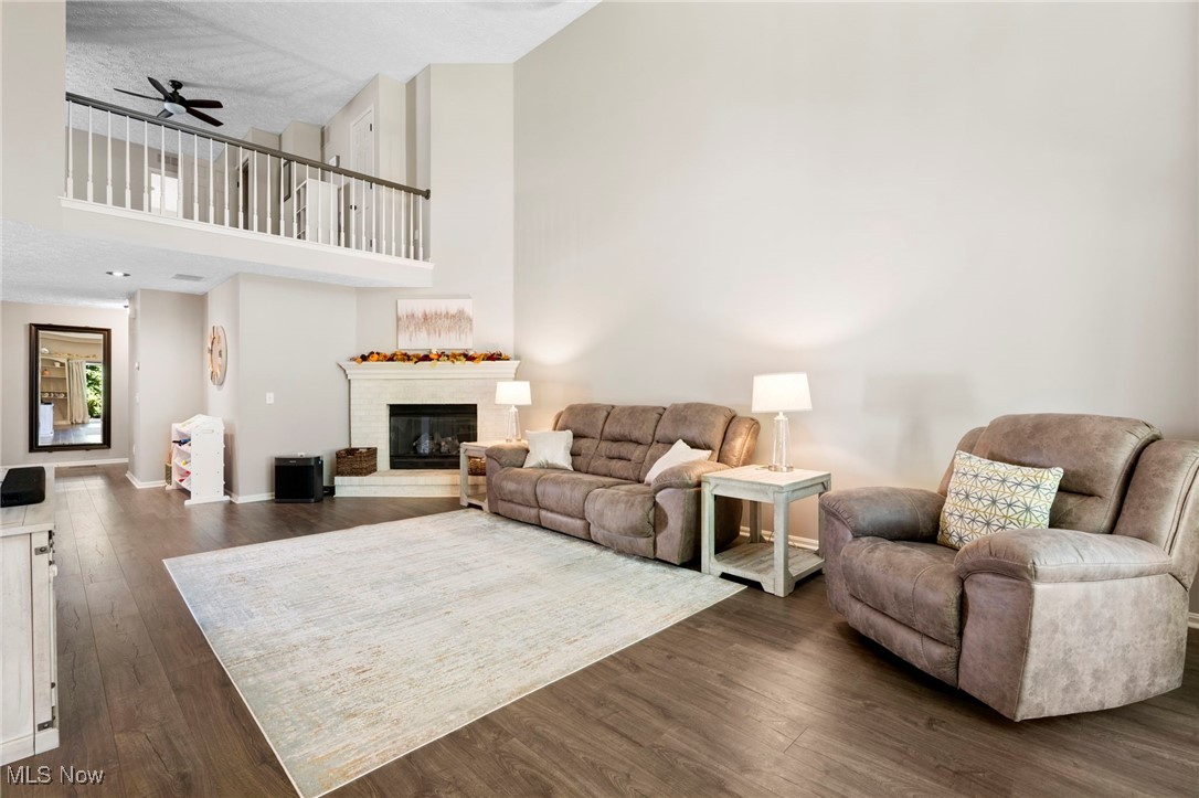 English Lakes Condo - Residential