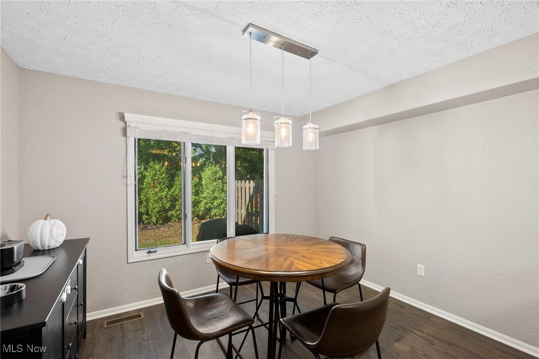 English Lakes Condo - Residential