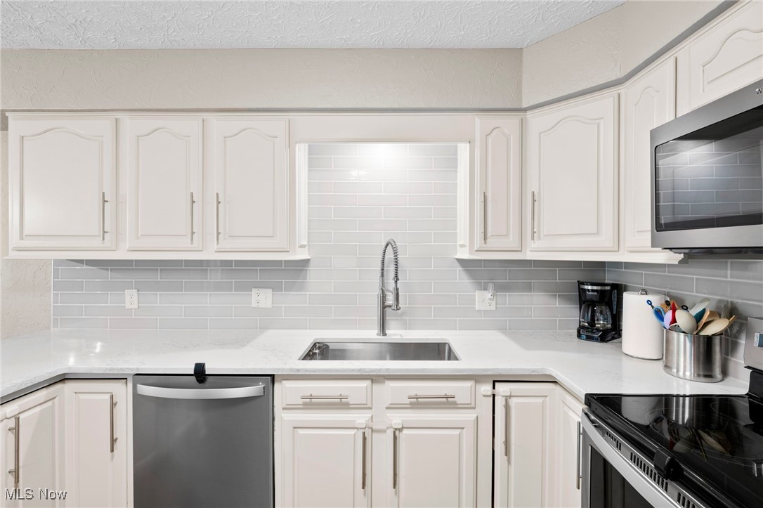 English Lakes Condo - Residential