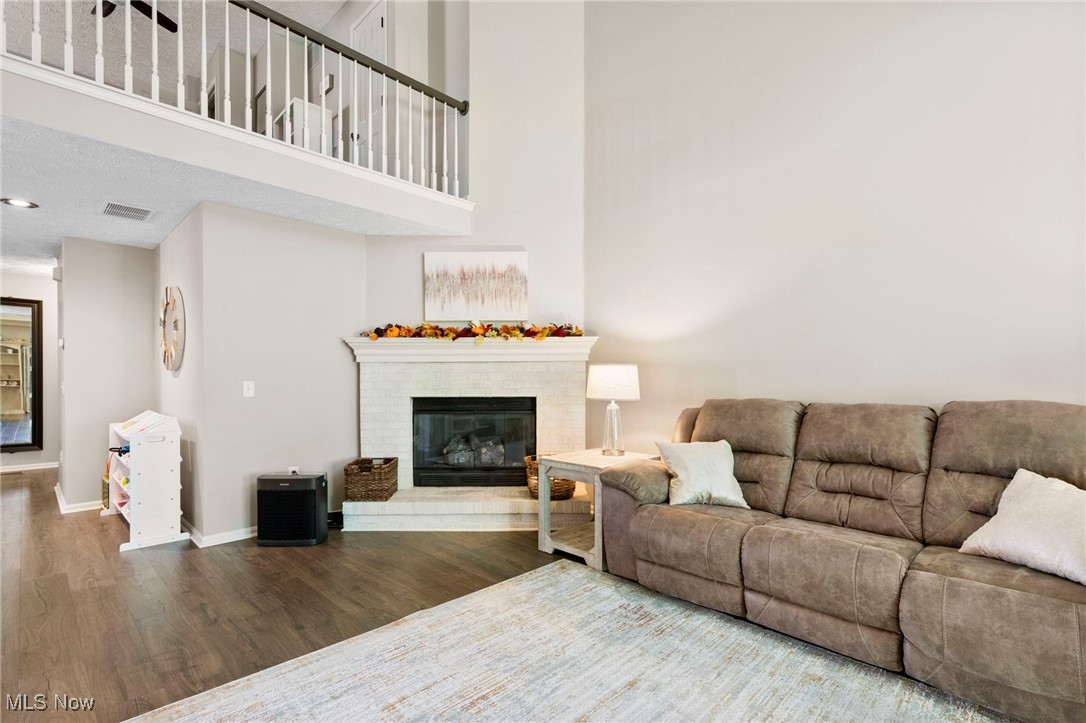 English Lakes Condo - Residential