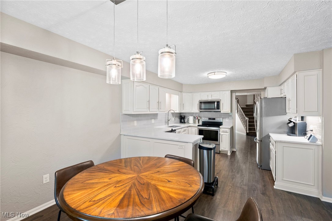 English Lakes Condo - Residential