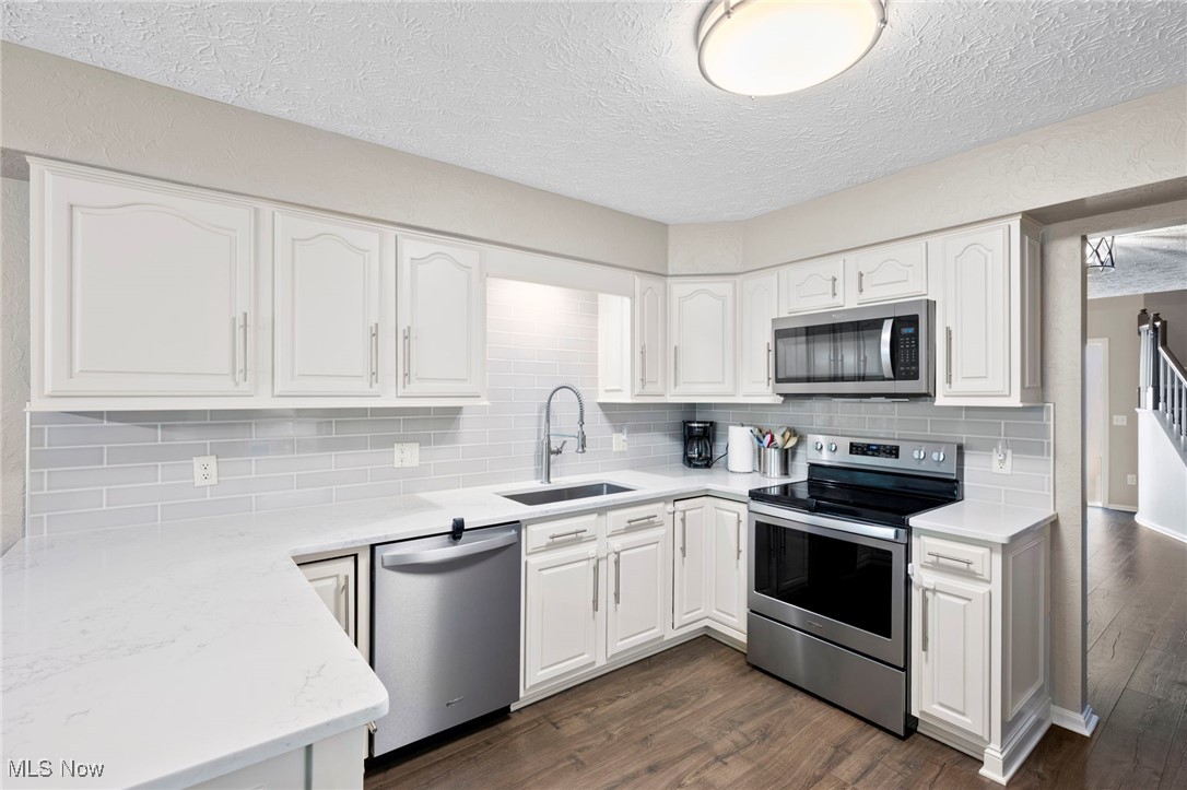 English Lakes Condo - Residential