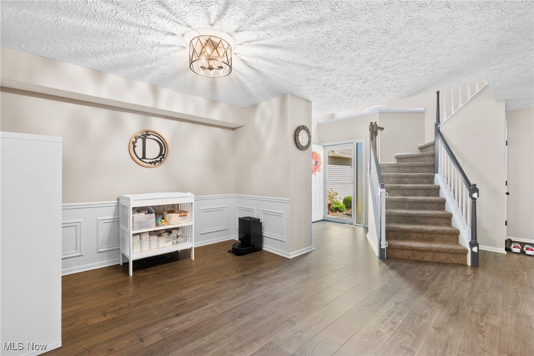 English Lakes Condo - Residential