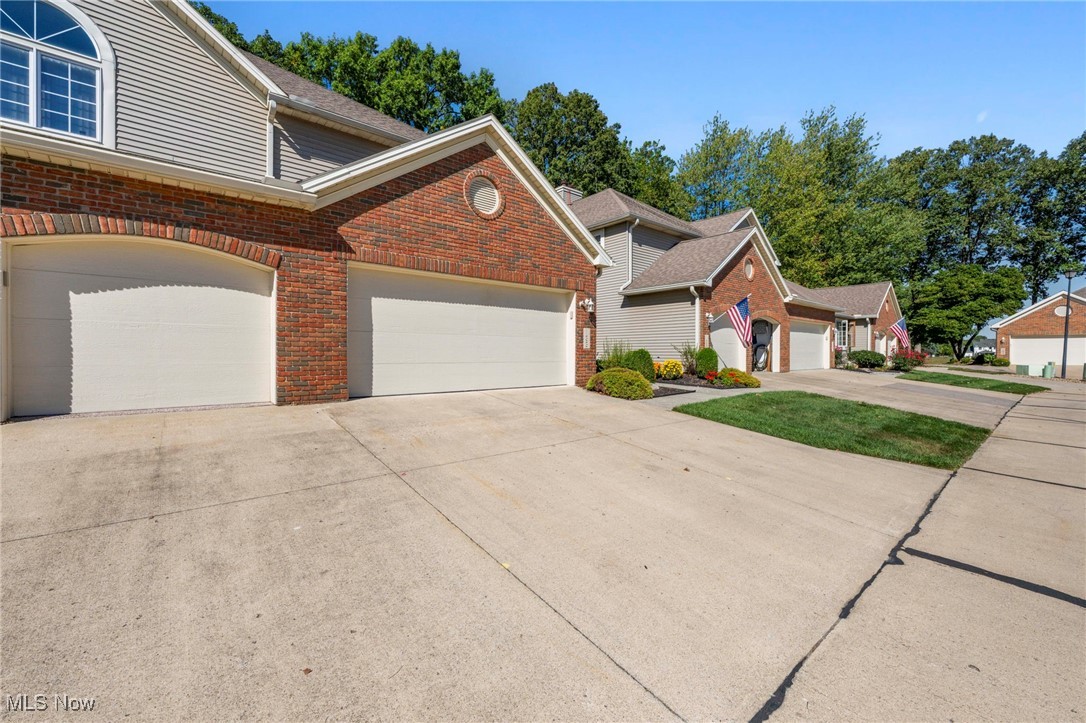 English Lakes Condo - Residential