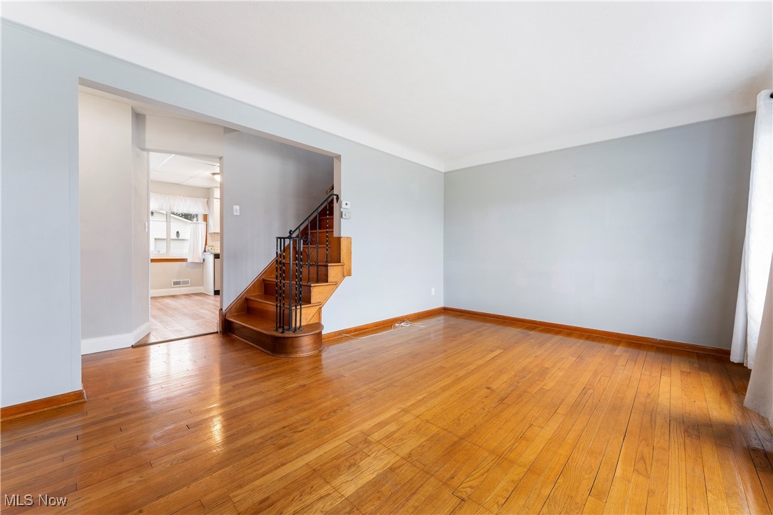 3105 Snow Road, Parma, Ohio image 6