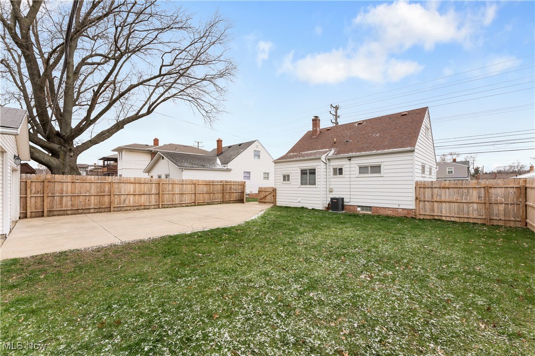 3105 Snow Road, Parma, Ohio image 33