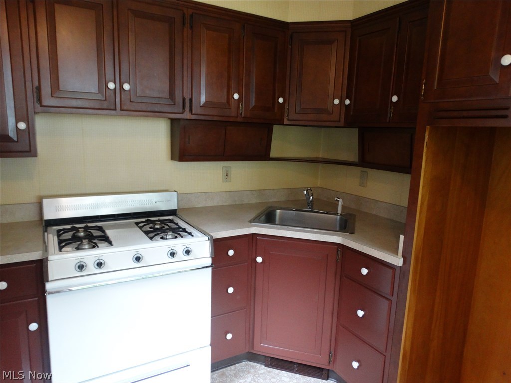 Knollwood - Residential