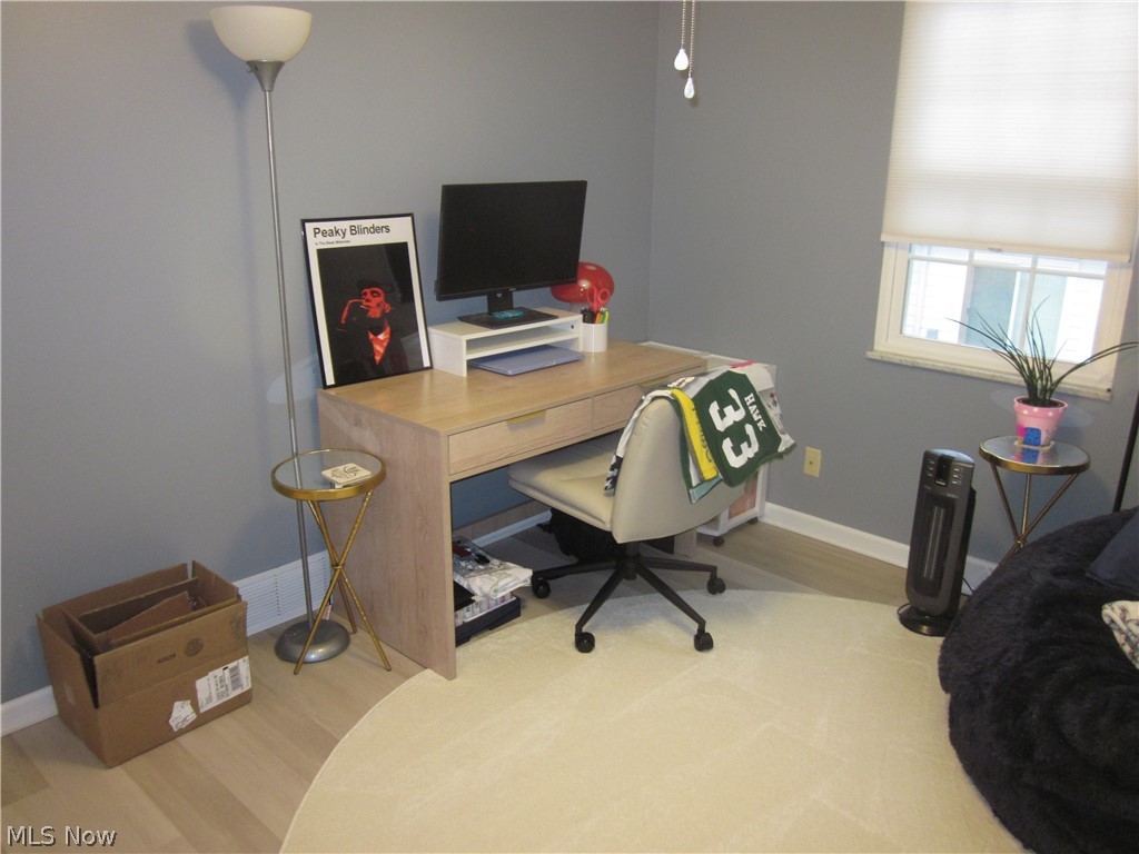 Second Cornerstone Square Twnh - Residential