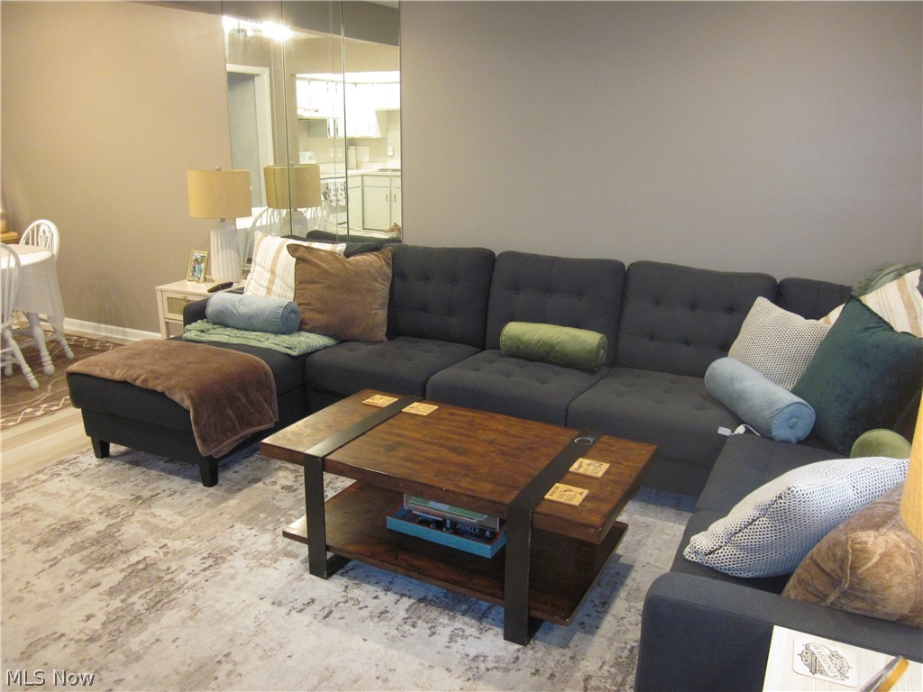 Second Cornerstone Square Twnh - Residential