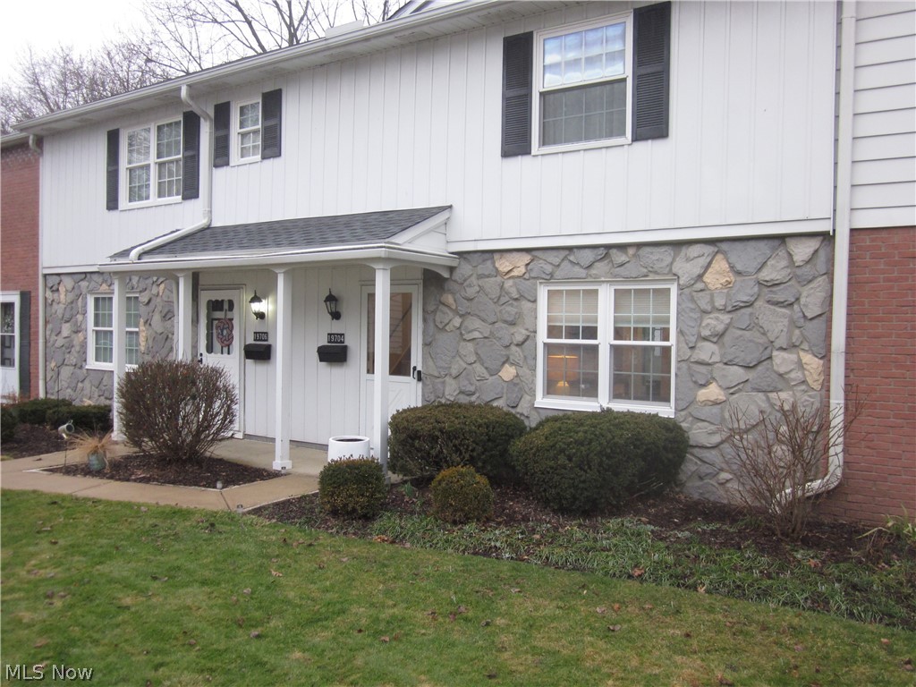 Second Cornerstone Square Twnh - Residential