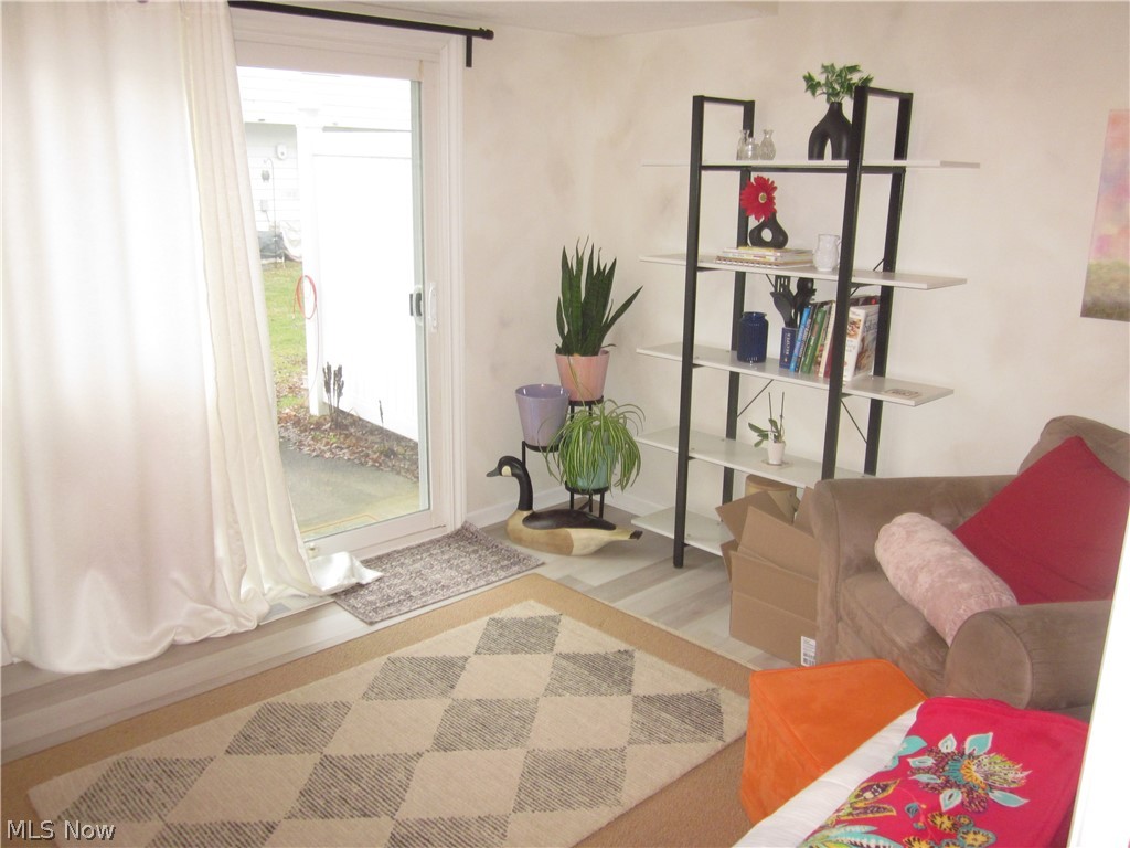 Second Cornerstone Square Twnh - Residential