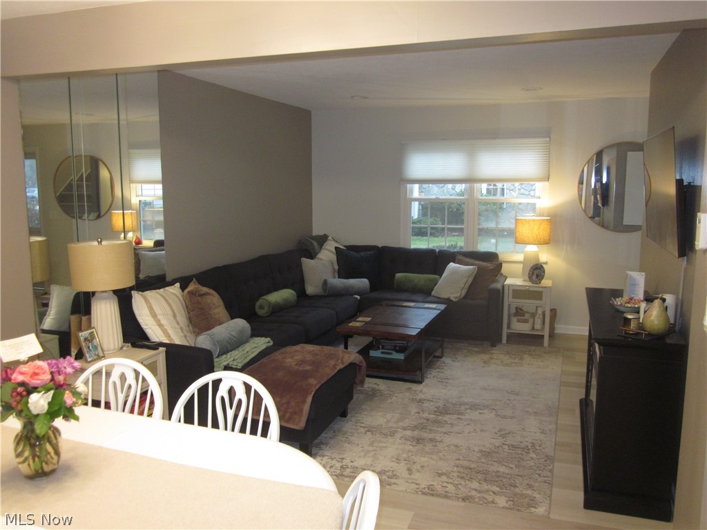 Second Cornerstone Square Twnh - Residential