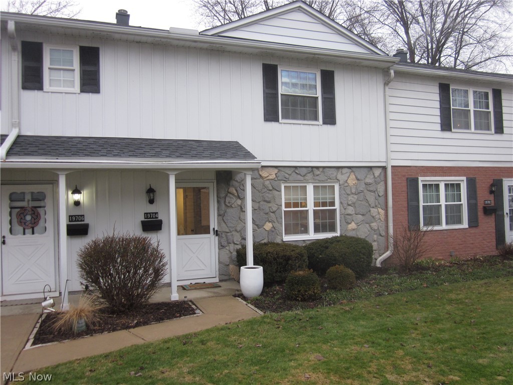 Second Cornerstone Square Twnh - Residential