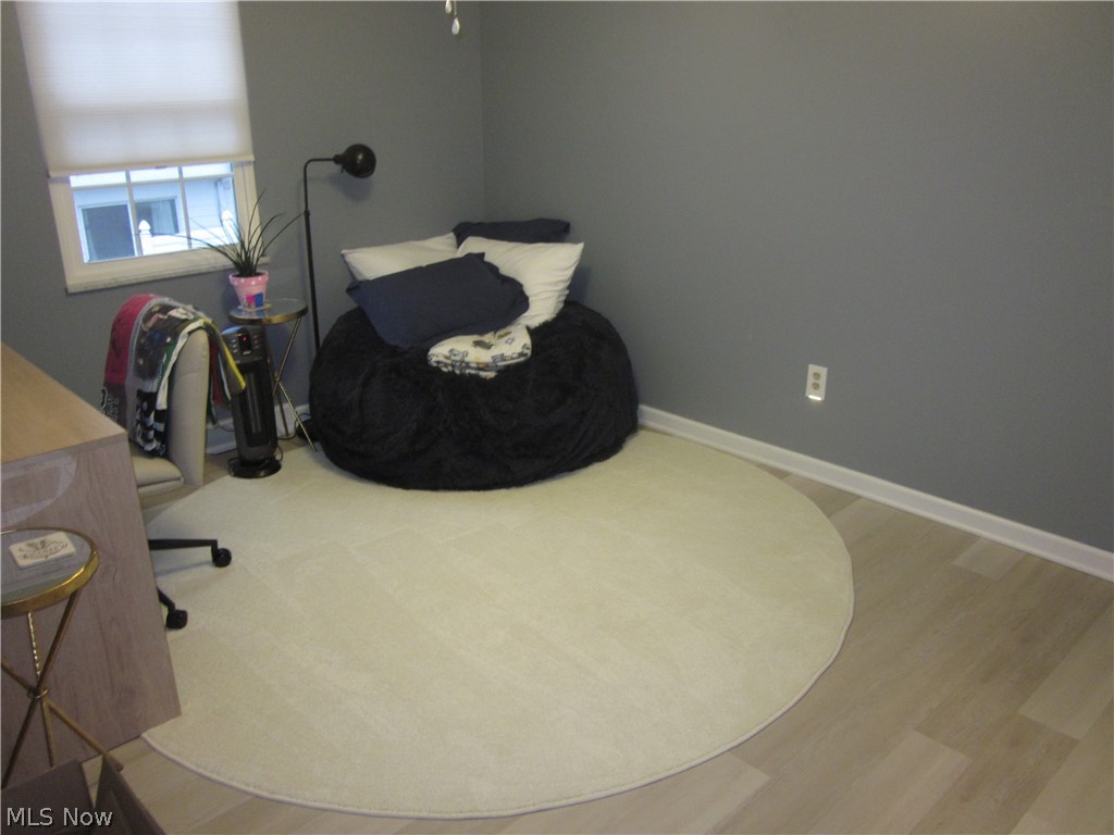 Second Cornerstone Square Twnh - Residential