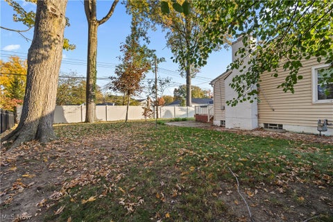 Tiny photo for 222 Colgate Avenue, Elyria, OH 44035 (MLS # 5256684)