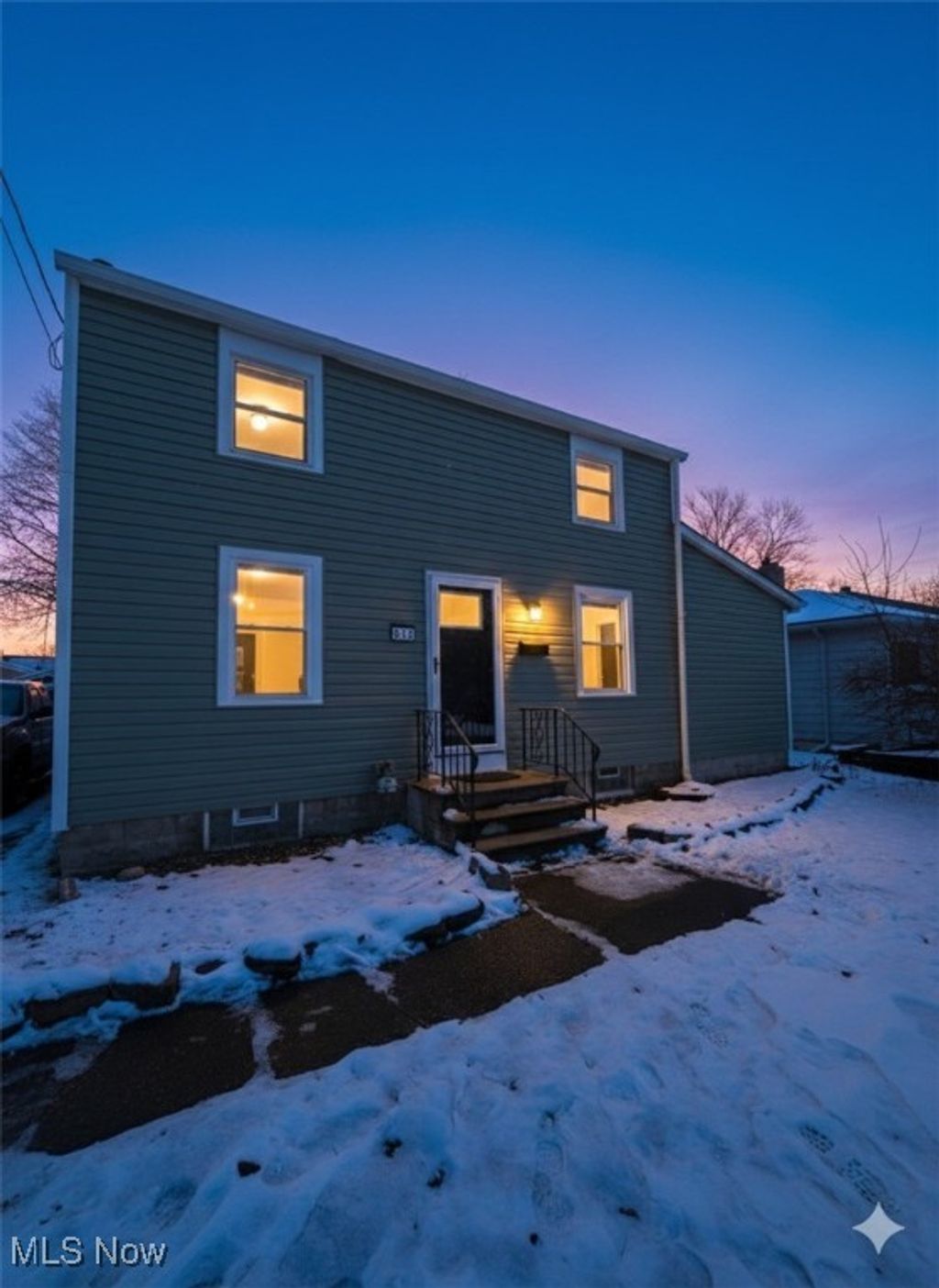 Photo of 513 Gulf Road, Elyria, OH 44035 (MLS # 5175960)