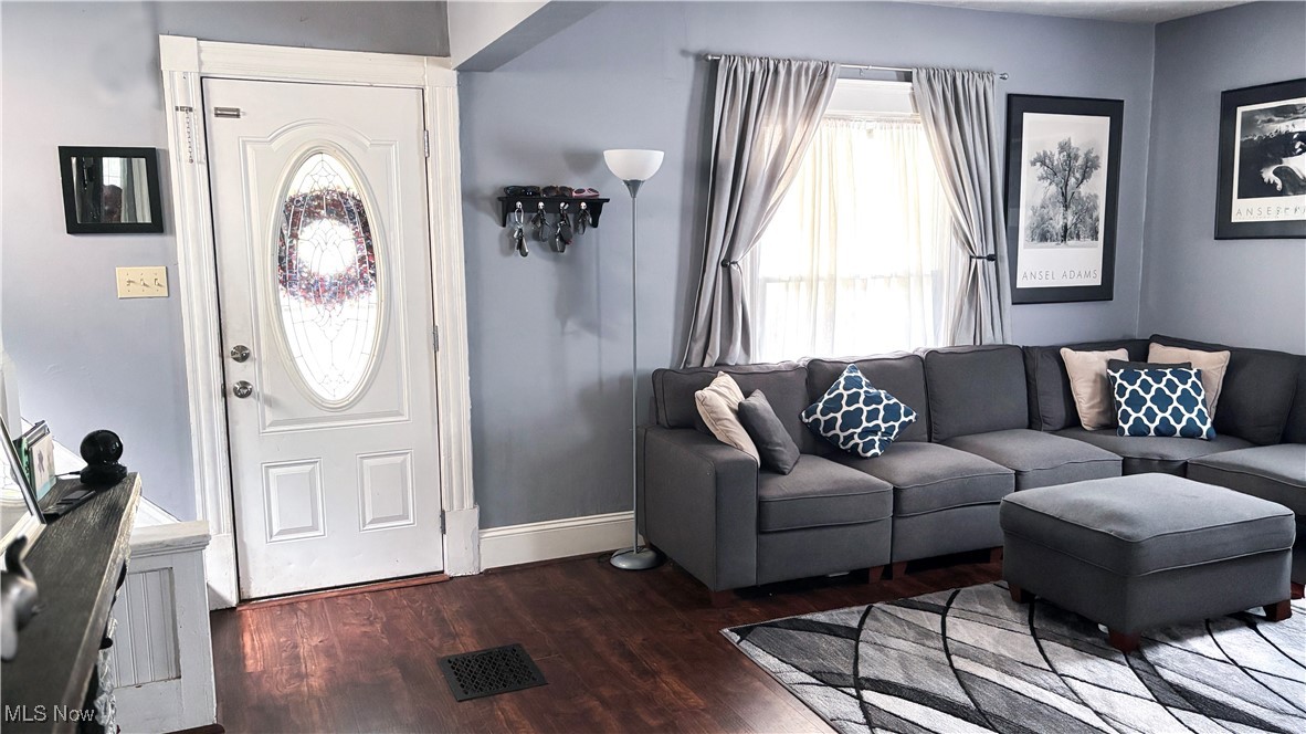 Ravenna, Ohio 44266, United States, 3 Bedrooms Bedrooms, ,1 BathroomBathrooms,Residential,Active,170932