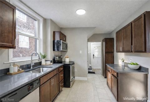 Tiny photo for 561 Melrose Street, Akron, OH 44305 (MLS # 5188036)