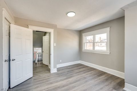 Tiny photo for 561 Melrose Street, Akron, OH 44305 (MLS # 5188036)