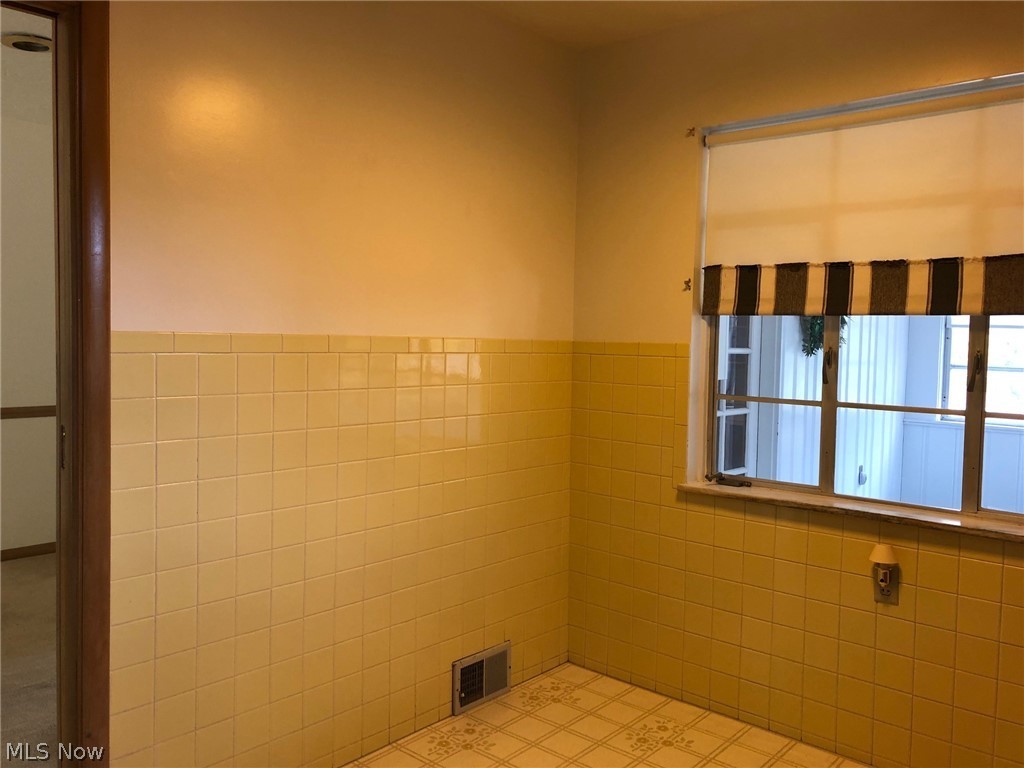 Franz Sub - Residential Lease