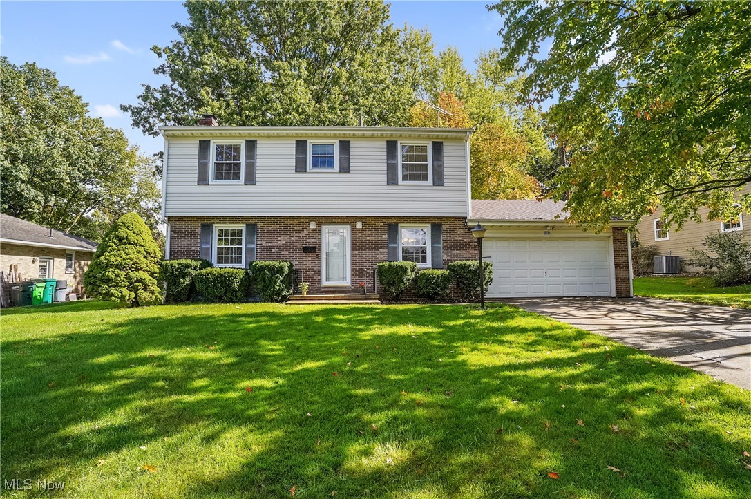 3865 Kenwood Drive, Stow, Ohio image 1