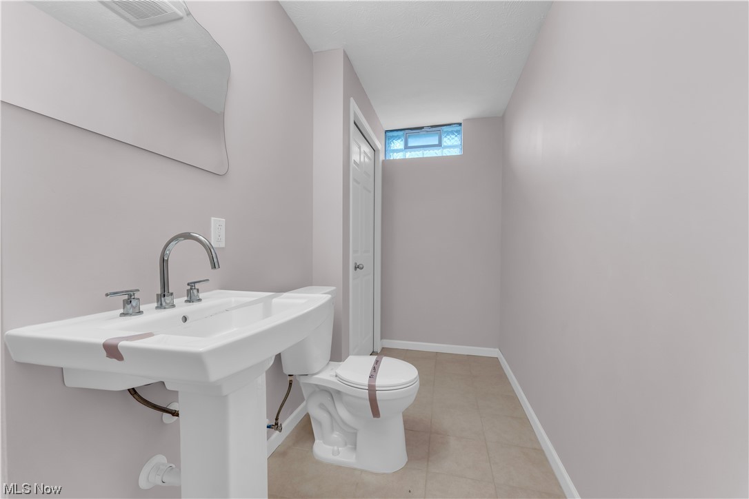 Highland Place - Residential Lease