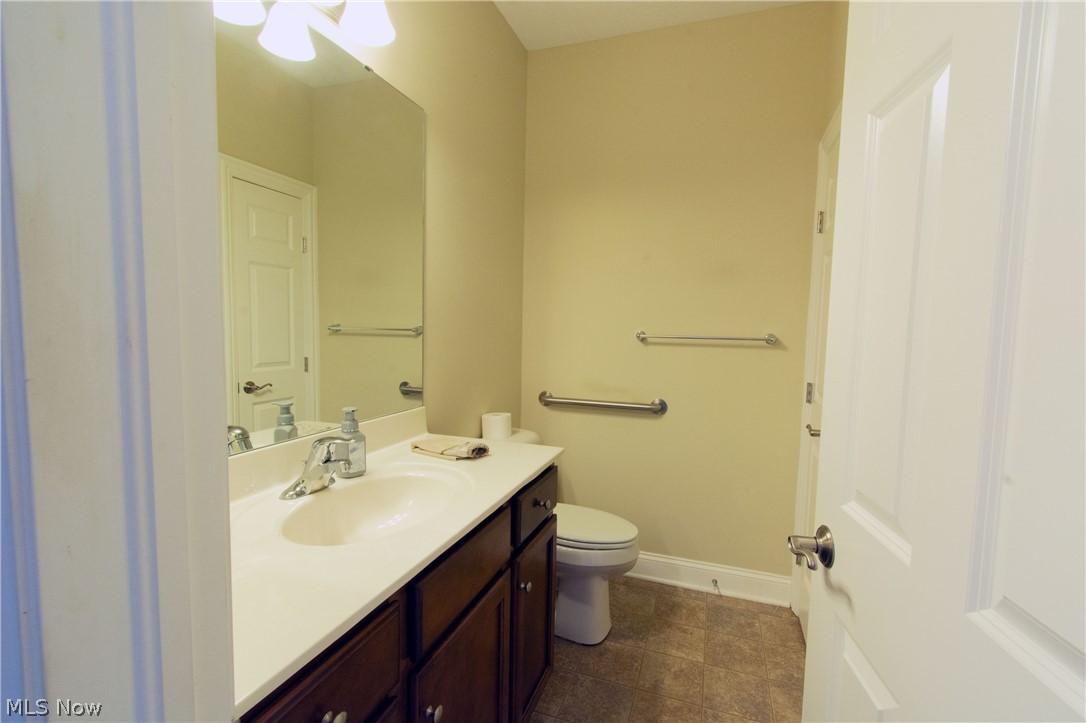 Quarry Lks/Amherst Condo Ph 8 - Residential