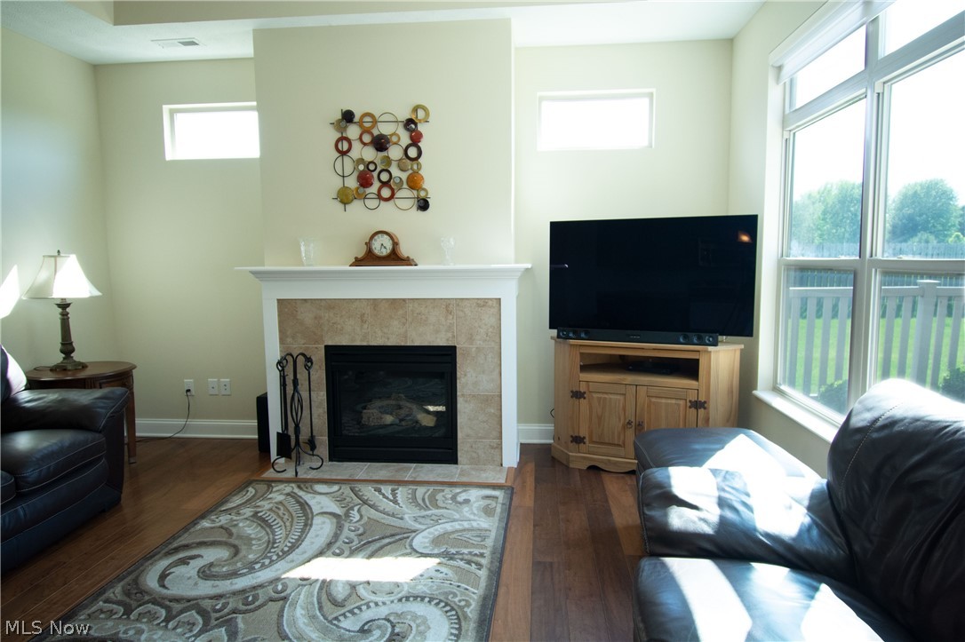 Quarry Lks/Amherst Condo Ph 8 - Residential