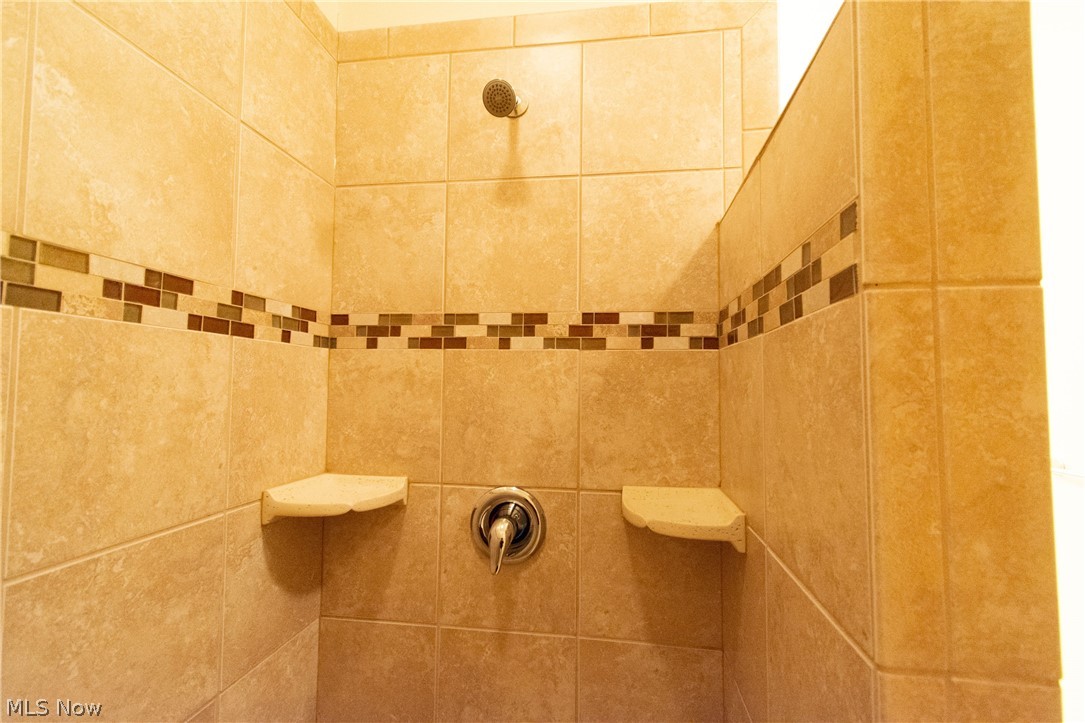 Quarry Lks/Amherst Condo Ph 8 - Residential