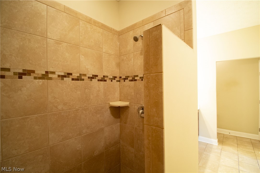 Quarry Lks/Amherst Condo Ph 8 - Residential