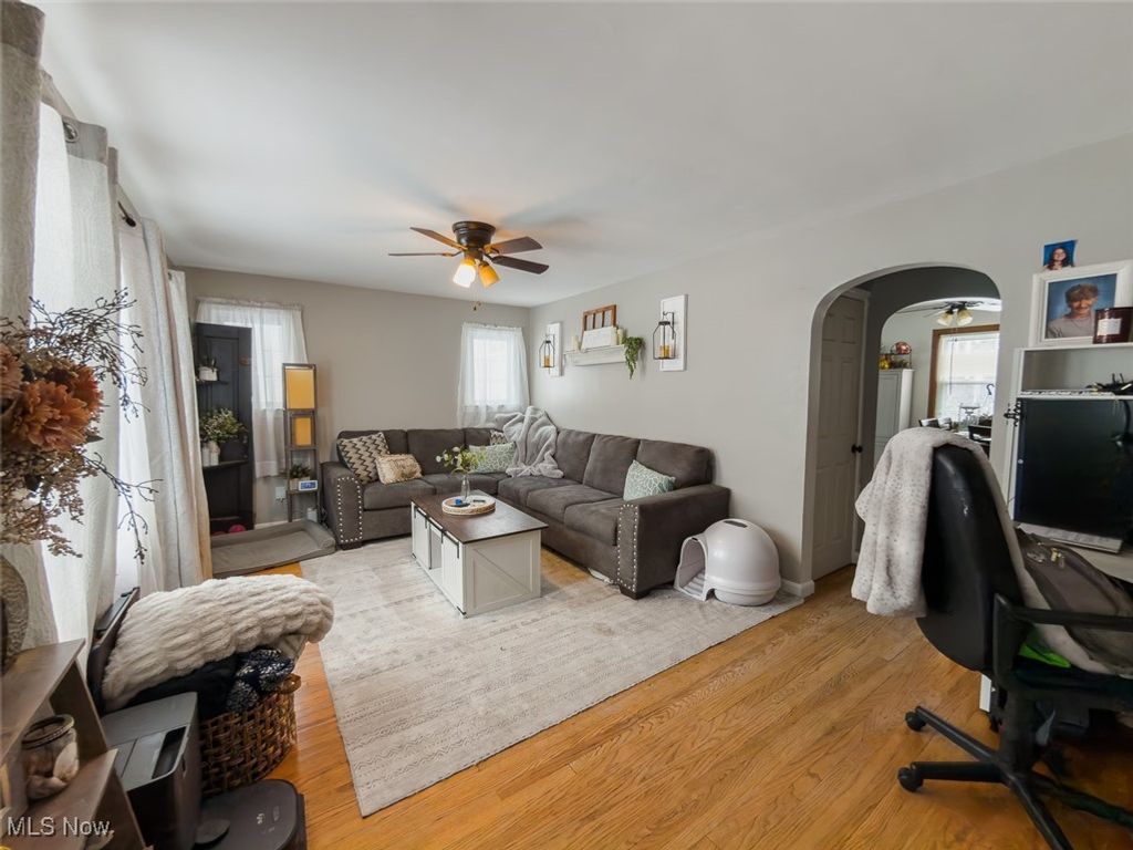 Photo of 910 Milford Street NE, Canton, OH 44714 (MLS # 5184417)