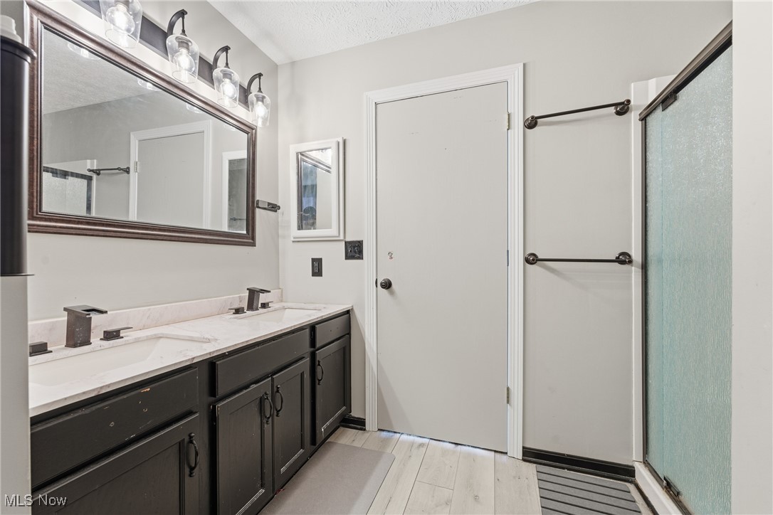 Village/Hartville - Residential