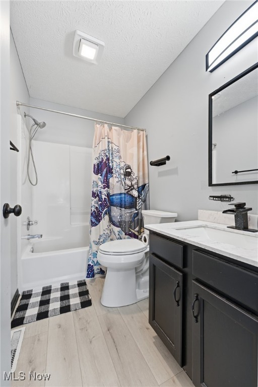 Village/Hartville - Residential