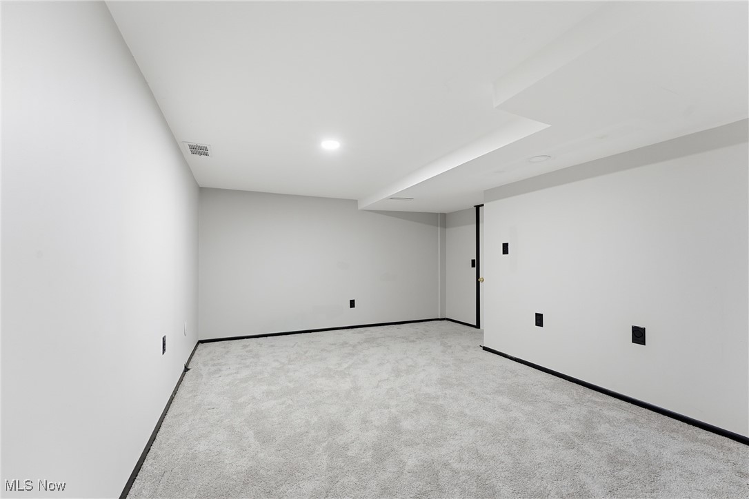 Village/Hartville - Residential