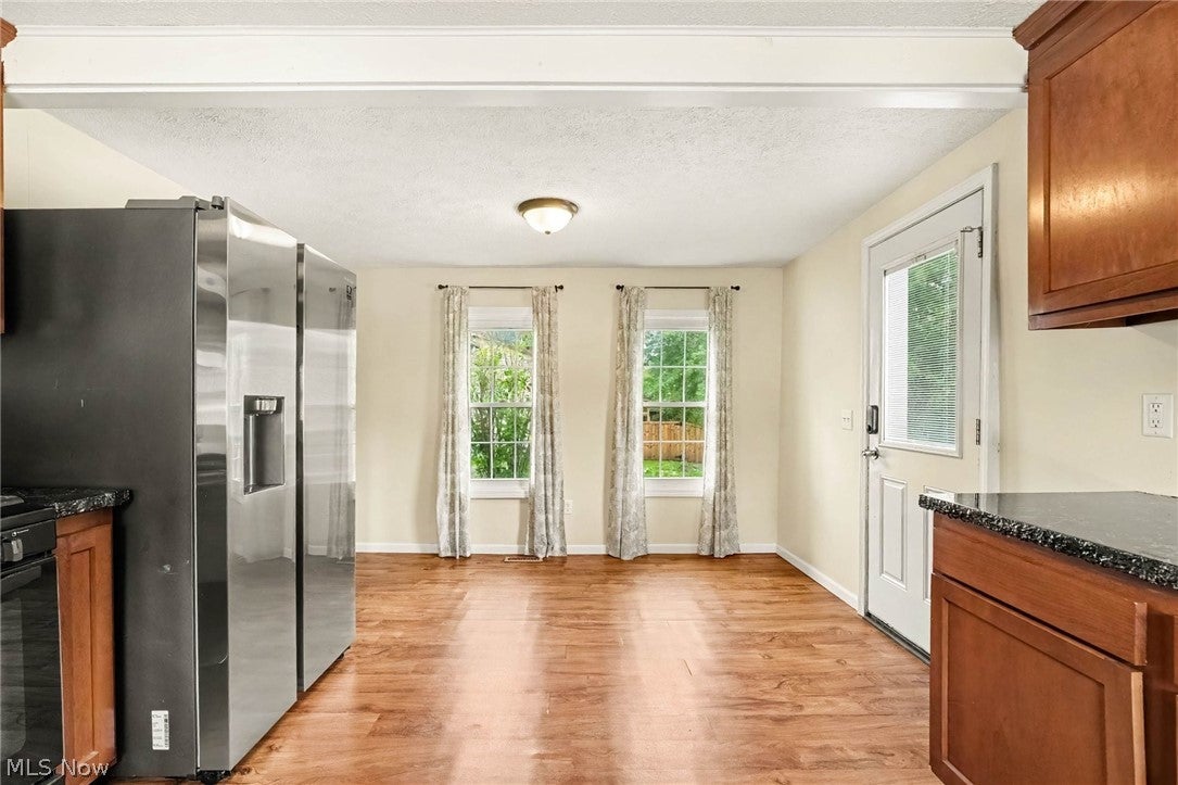 33 N Poplar Street
