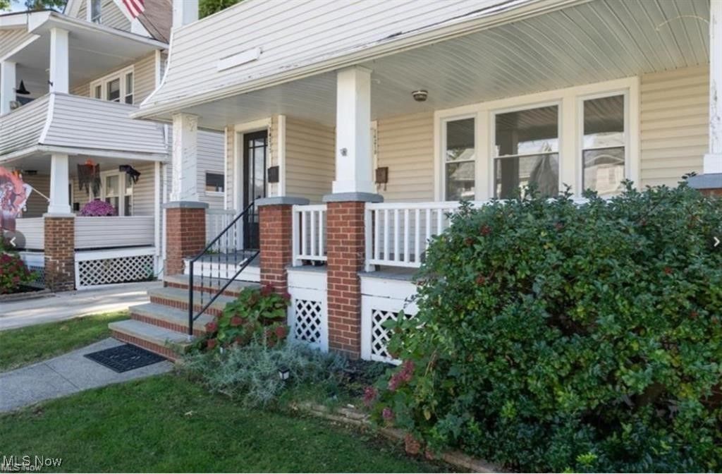 Photo of 14217 Athens Avenue, Lakewood, OH 44107 (MLS # 5184096)