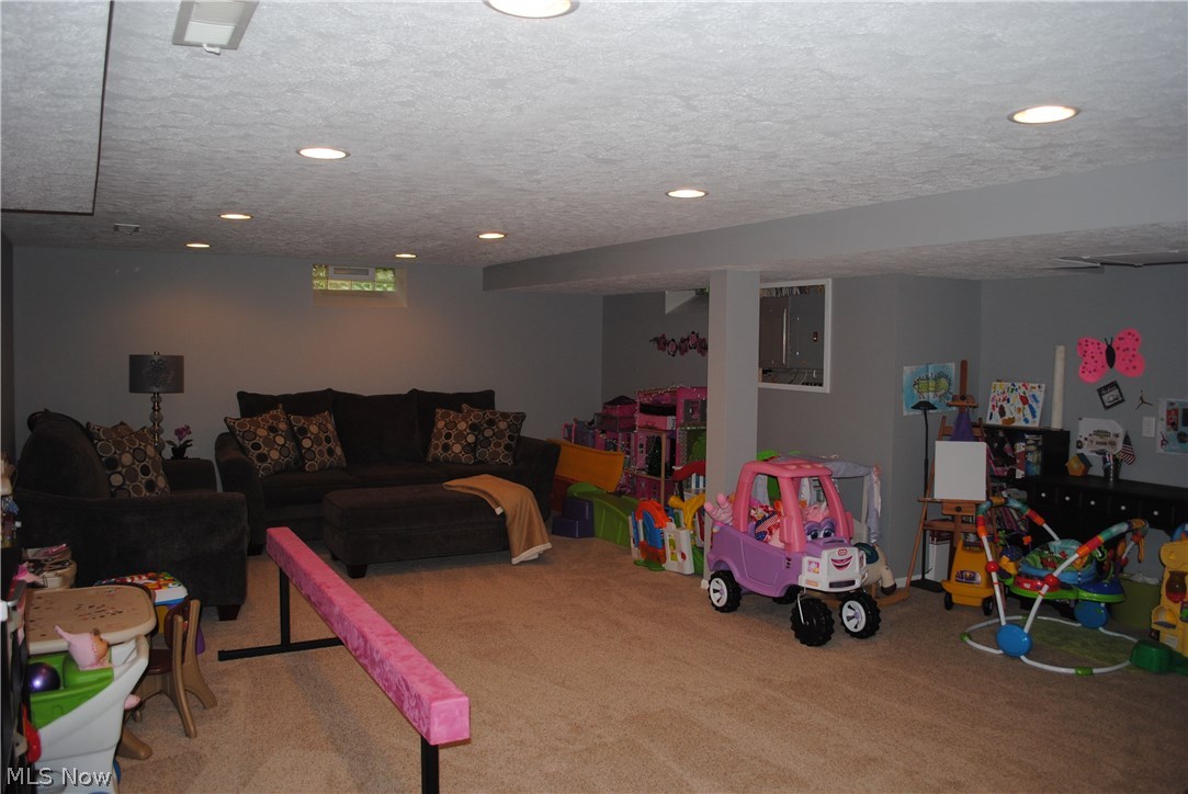 High Point 06 - Residential